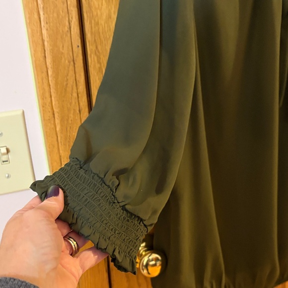 New York & Company Dark Green Blouse with Smocked Details - Picture 4 of 7